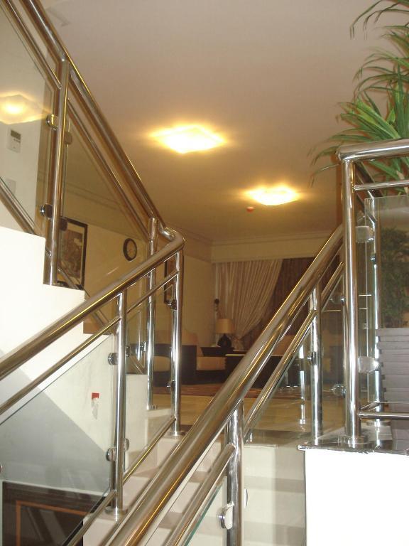 Al Tayyar Suites & Hotel Apartments - Riaad Kamer foto